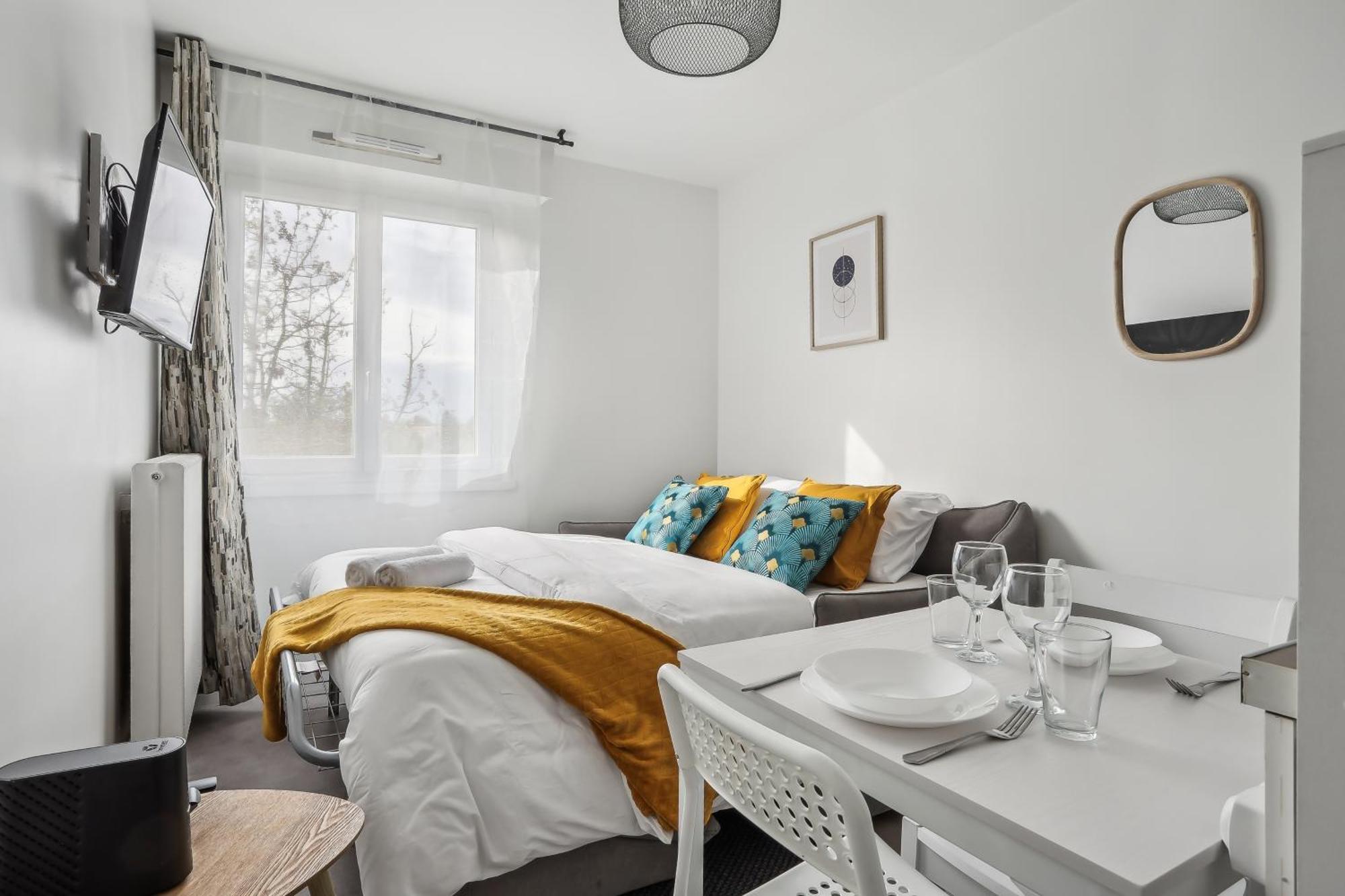 Comfortable Studio Dowtown Corbeil-Essonnes Ngoại thất bức ảnh